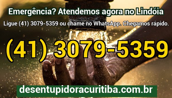 Técnico da Desentupidora Curitiba atendendo chamado emergencial 24 horas no bairro Lindóia, em Curitiba