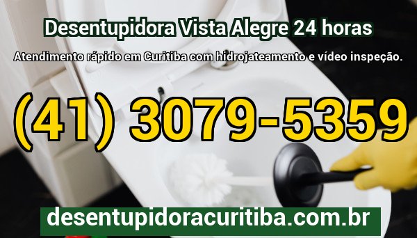 Técnico da Desentupidora Curitiba desentupindo pia em residência no bairro Vista Alegre com equipamento profissional